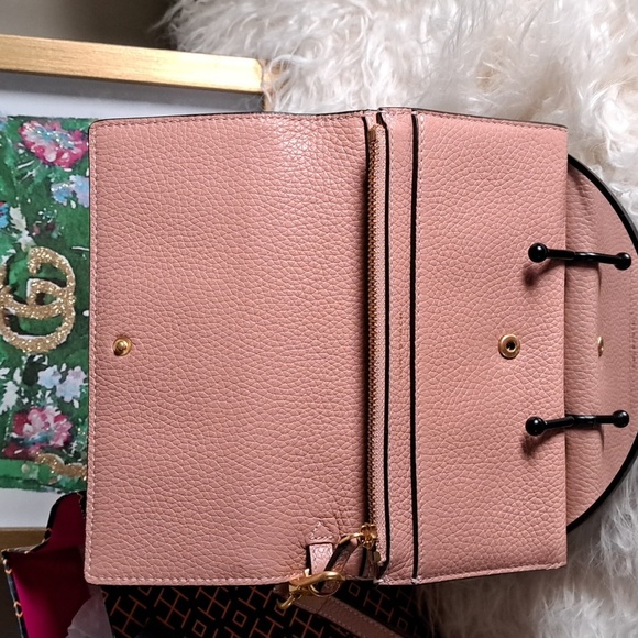 Tory Burch Britten Wallet Wristlet - Picture 8 of 12